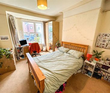4 bedroom semi-detached house to rent - Photo 3