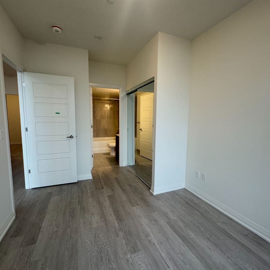 For Lease - 1415 Dundas Street Unit# 706, Oakville, Ontario - Photo 1