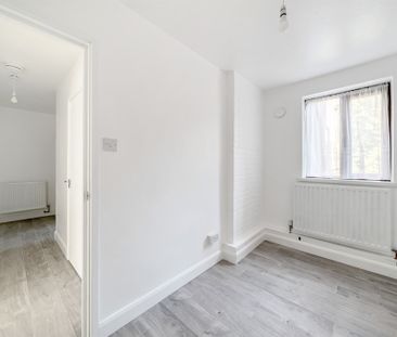 Northumberland Park, London - Photo 2