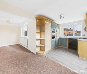 3 bedroom semi-detached house to rent - Photo 5