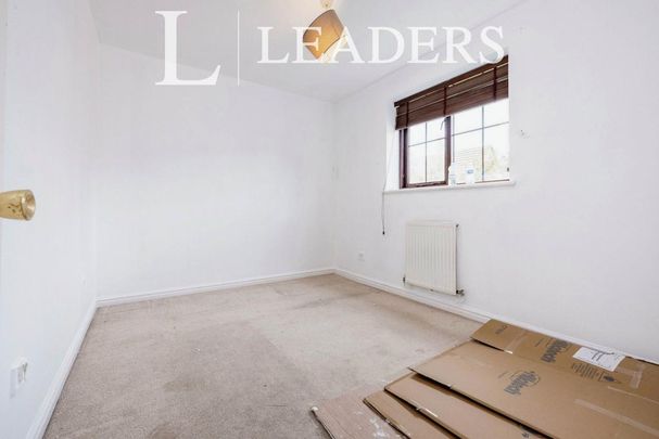4 bedroom detached house to rent - Photo 1