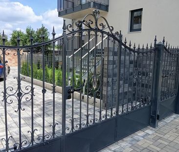 SCHÖNER BALKON / TOP LAGE / BLICK INS GRÜNE / ZENTRAL - Photo 4