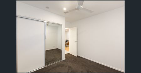 Super convenience 2 bedroom + 2 bathroom luxury apartments in Sherwood - Photo 4