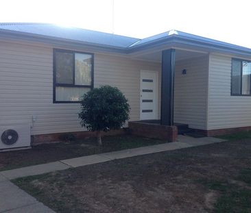 Modern 3 Bedroom Home, Ticks All The Boxes! - Photo 5