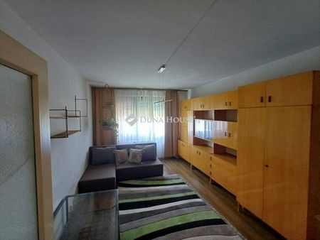 Kiadó jó állapotú panel lakás - Budapest IV. kerület - Fotó 3