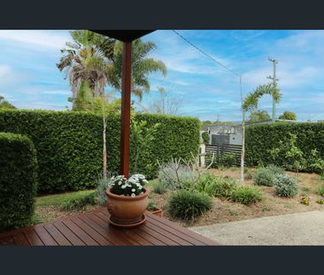 89B Turpin Road, Labrador, Qld 4215 - Photo 2