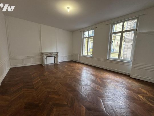 T3 rénové en hyper centre-ville avec place de parking - Photo 1