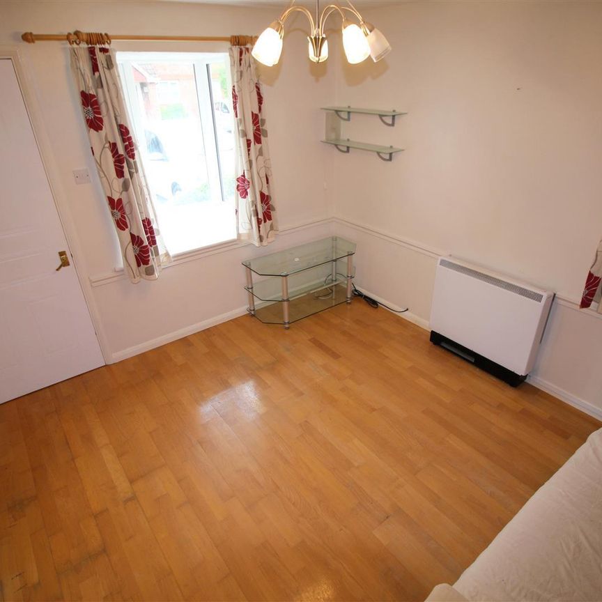 Dakin Close, Maidenbower - Photo 1