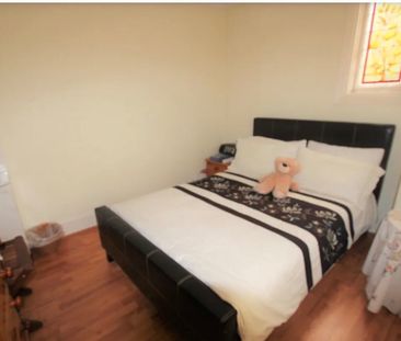 Studio Flat, Palmerston Crescent, N13 - Photo 3