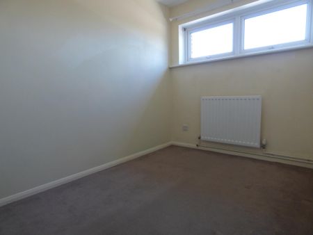 2 bedroom apartment to rent Spring Road, Southampton, SO19 - Photo 3