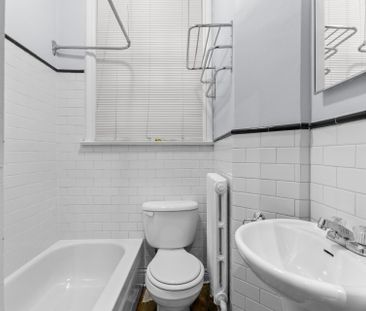 406 Av. des Pins O., Montréal (Le Plateau-Mont-Royal), QC H2W - Photo 4