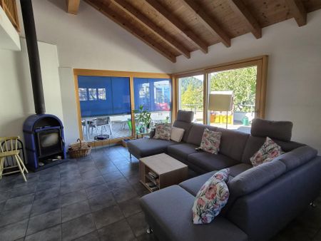 Grosszügiges Einfamilienhaus mit Garten - Foto 2