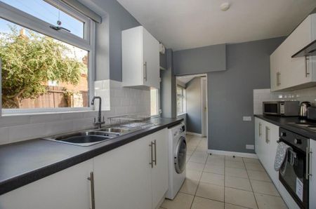 Property to rent - Photo 4