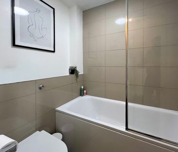 Heathfield Drive, Mitcham - Photo 4