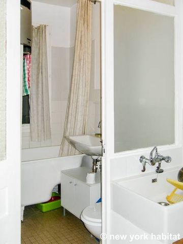 Logement à Paris, Location meublée - Photo 4