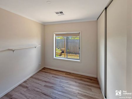 Spacious Family Home in a Central Location - Photo 4