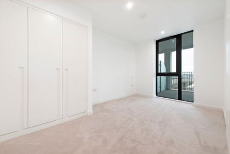 3 bedroom flat to rent - Photo 3