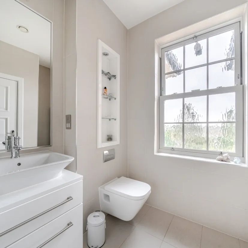 5 bedroom detached house to rent - Photo 1