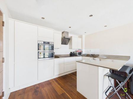 2 bedroom apartment to rent - Photo 5