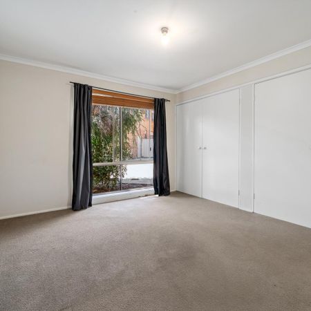 Convenient Living in Jerrabomberra - Photo 3