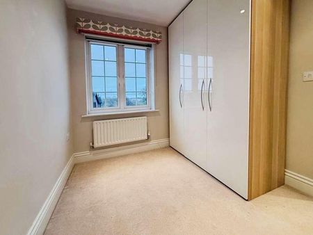 Meadow View, Redbourn, St Albans, AL3 - Photo 5