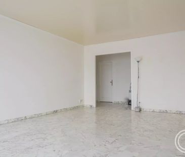Location Appartement 3 pièces 81m² NICE 06300 - Photo 2