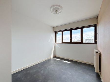 Location Appartement 4 pièces 76m² ANGERS 49100 - Photo 2