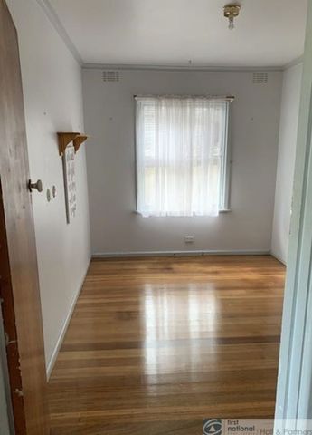 3 Hillside Avenue, Dandenong - Photo 3