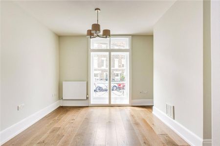 3 bedroom terraced house to rent - Photo 2