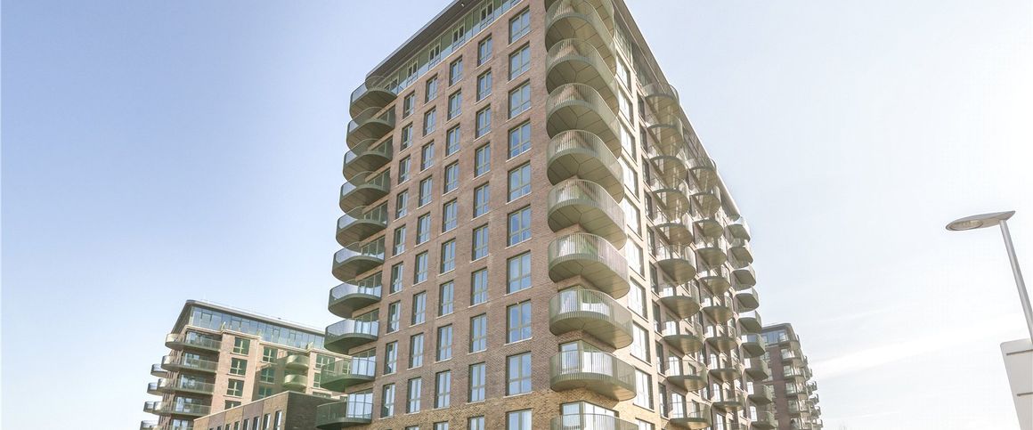 Kidbrooke Park Road, London, SE3 9YY - Photo 1