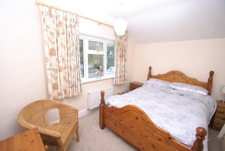 2 bedroom semi-detached house to rent - Photo 3