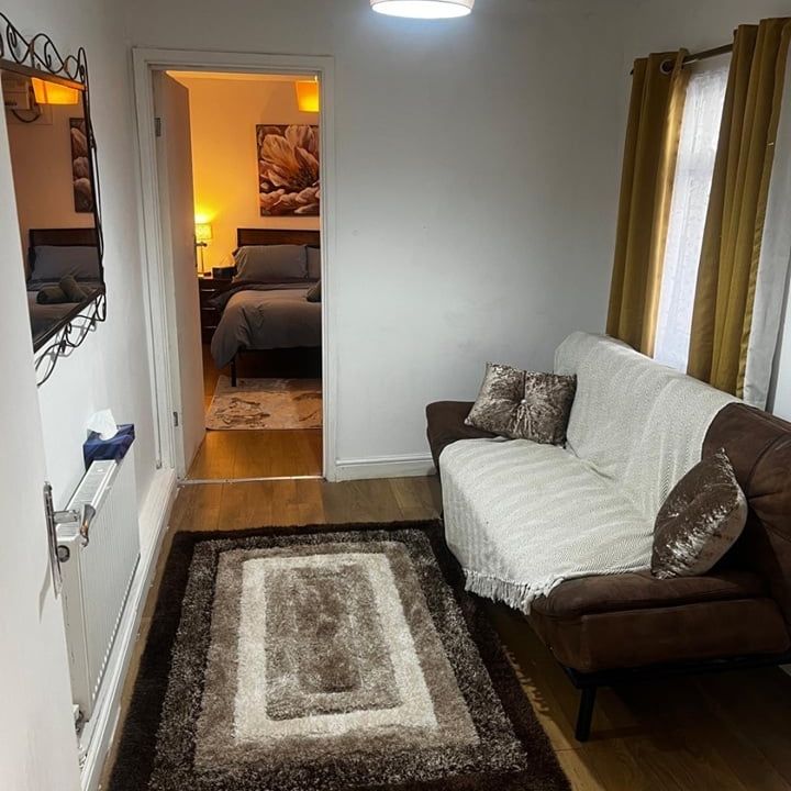 1 Bed Flat, London, E13 - Photo 1