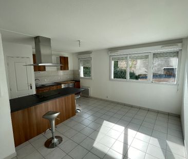 Location Appartement 2 pièces 45m² - Photo 3