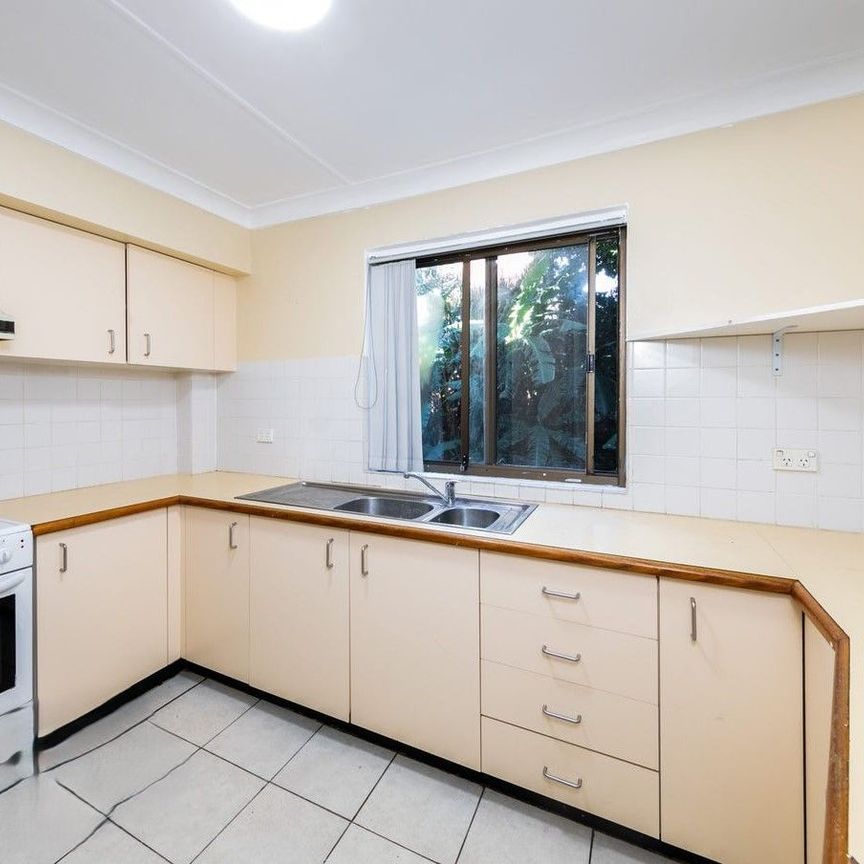 Narrabeen, 2/9-11 Mactier Street - Photo 1