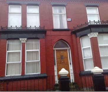 7 bedrooms Fully furnished Inclusive double fronted large house. LANGD - Photo 1