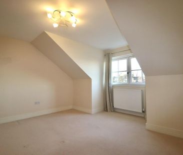 3 bedroom semi-detached house to rent - Photo 5