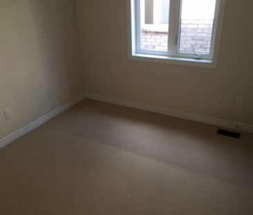 For Lease - 11 Calamint Lane, Richmond Hill, Ontario - Photo 1