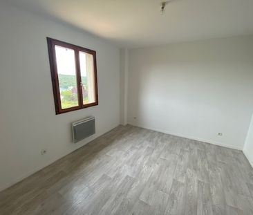 Location Maison 6 pièces 114m² NOTRE DAME DE BONDEVILLE 76960 - Photo 5