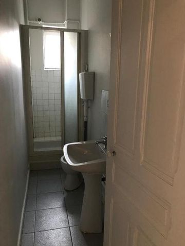 Location Appartement 3 pièces 59m² VILLEURBANNE 69100 - Photo 4