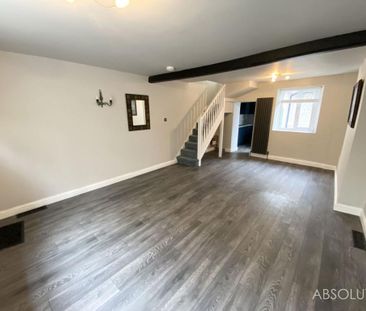 2 bedroom end of terrace house to rent - Photo 2