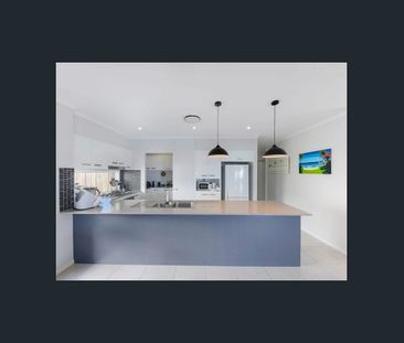 Four bedroom home with pool in Peregian Beach estate - Photo 2