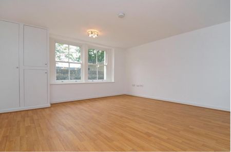 2 bedroom ground floor flat to rent - Photo 5