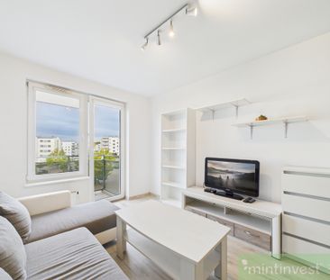 Dwa pokoje z garażem na strzeżonym osiedlu - Zdjęcie 3