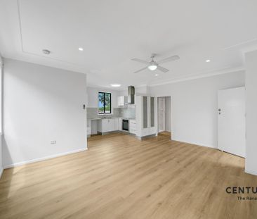 Freshly Renovated 2-Bedroom Home in Seven Hills! - Photo 4