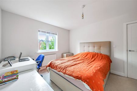 3 bedroom detached house to rent - Photo 3