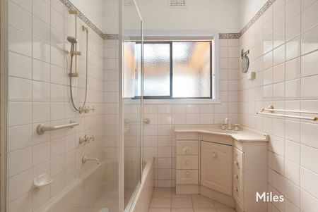 10 Cantala Avenue, Rosanna - Photo 5