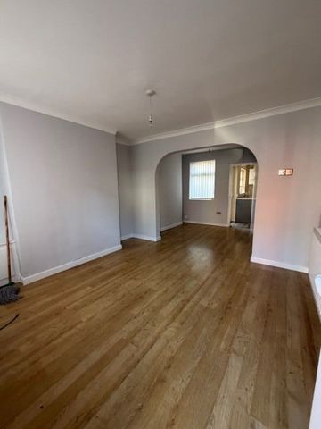 2 Bed Terraced House, Gordon Street, L15 - Photo 3