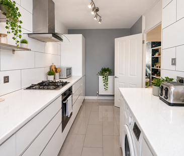 2 bedroom apartment to rent - Photo 4