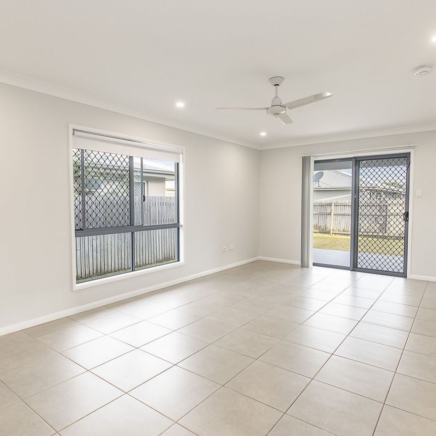 28 Delaware Green, Mount Louisa - Photo 1