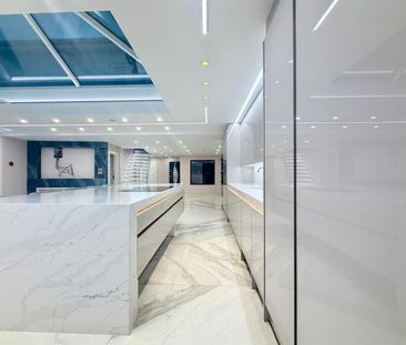 6 Bedroom House To Let - Photo 4